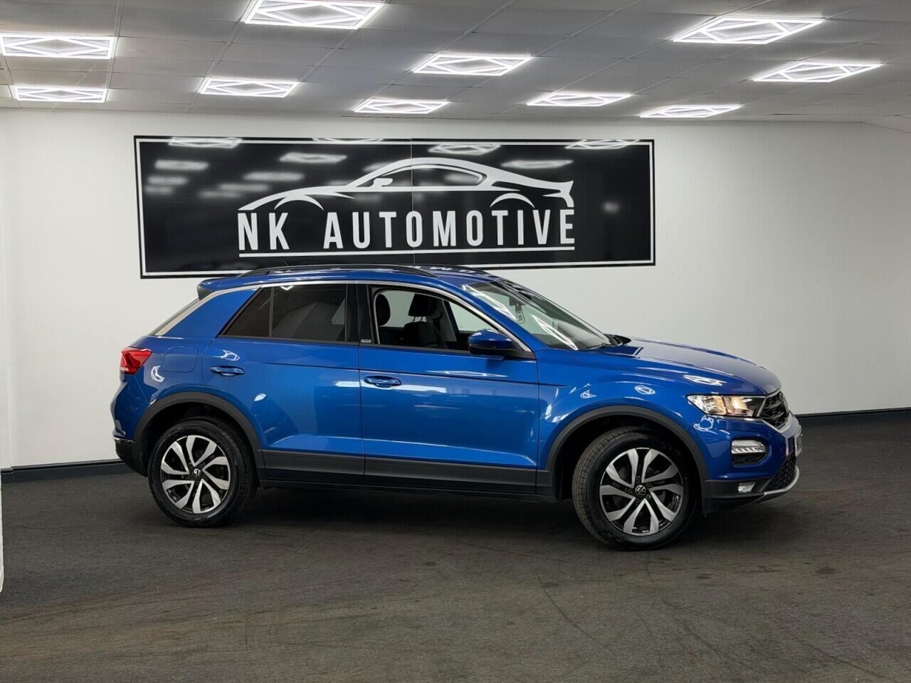 Volkswagen T-Roc - Image 3