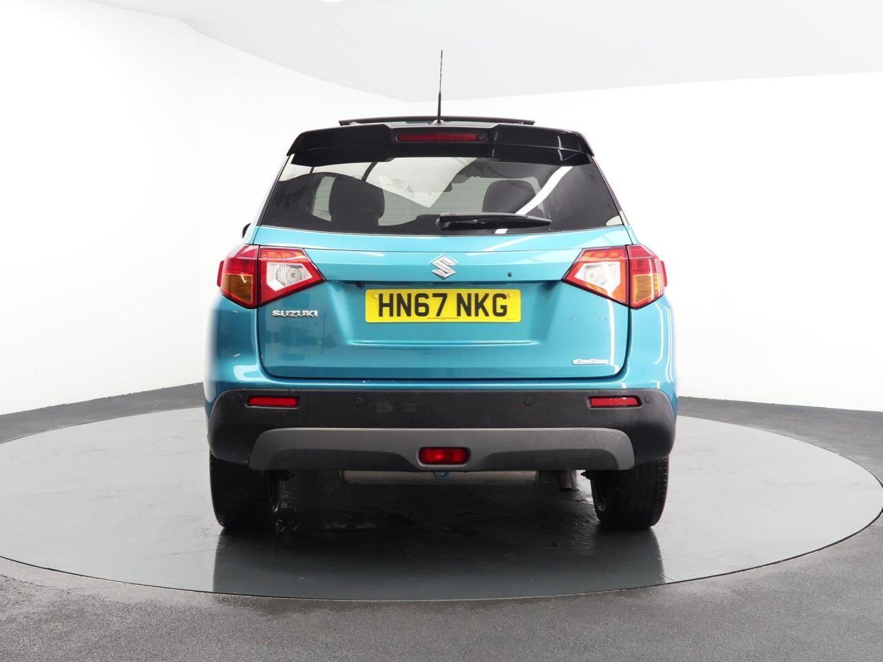 Suzuki Vitara - Image 11