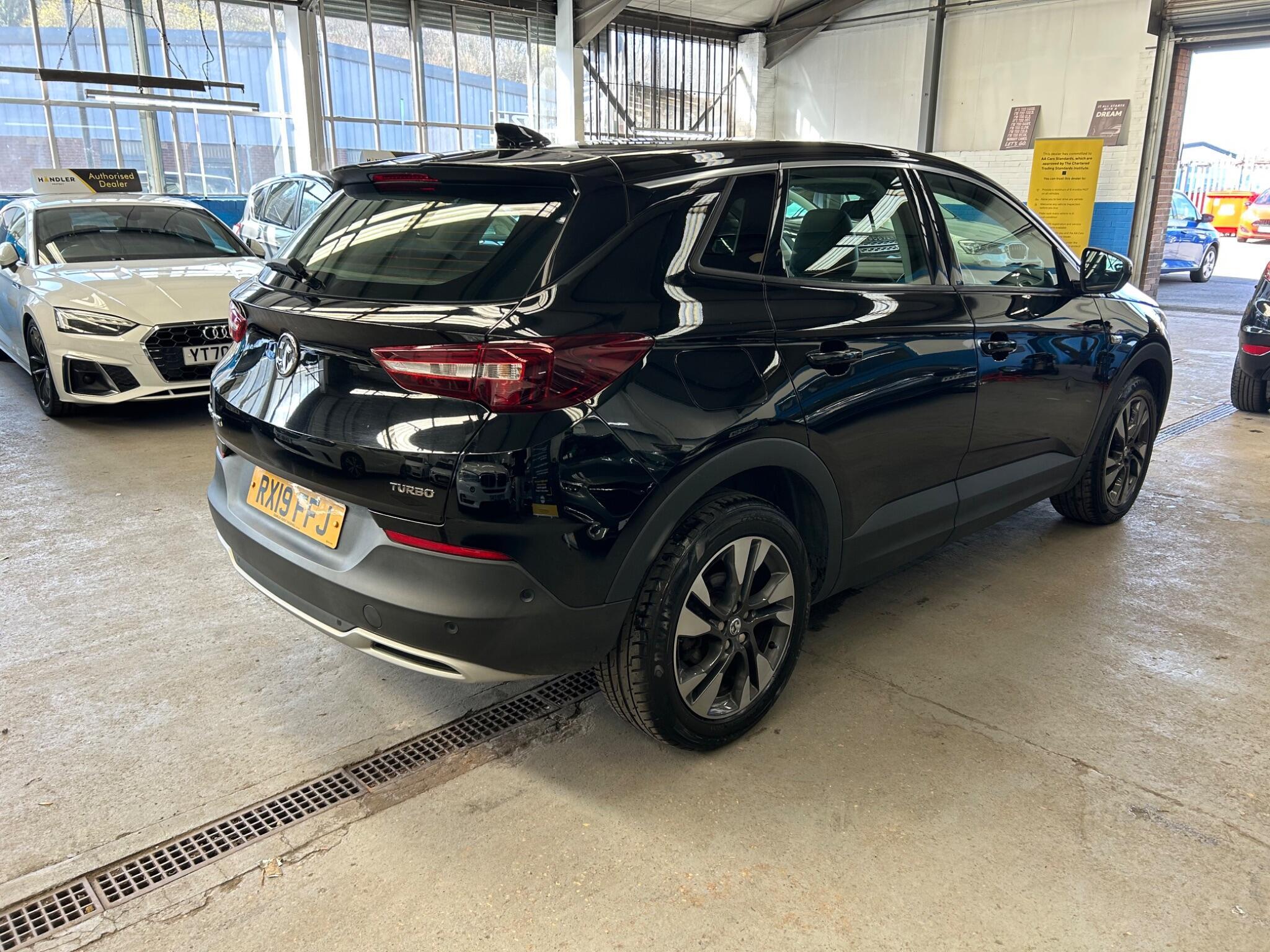 Vauxhall Grandland X - Image 8