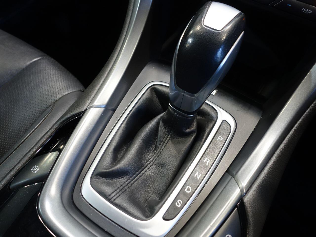 Ford Mondeo - Image 24