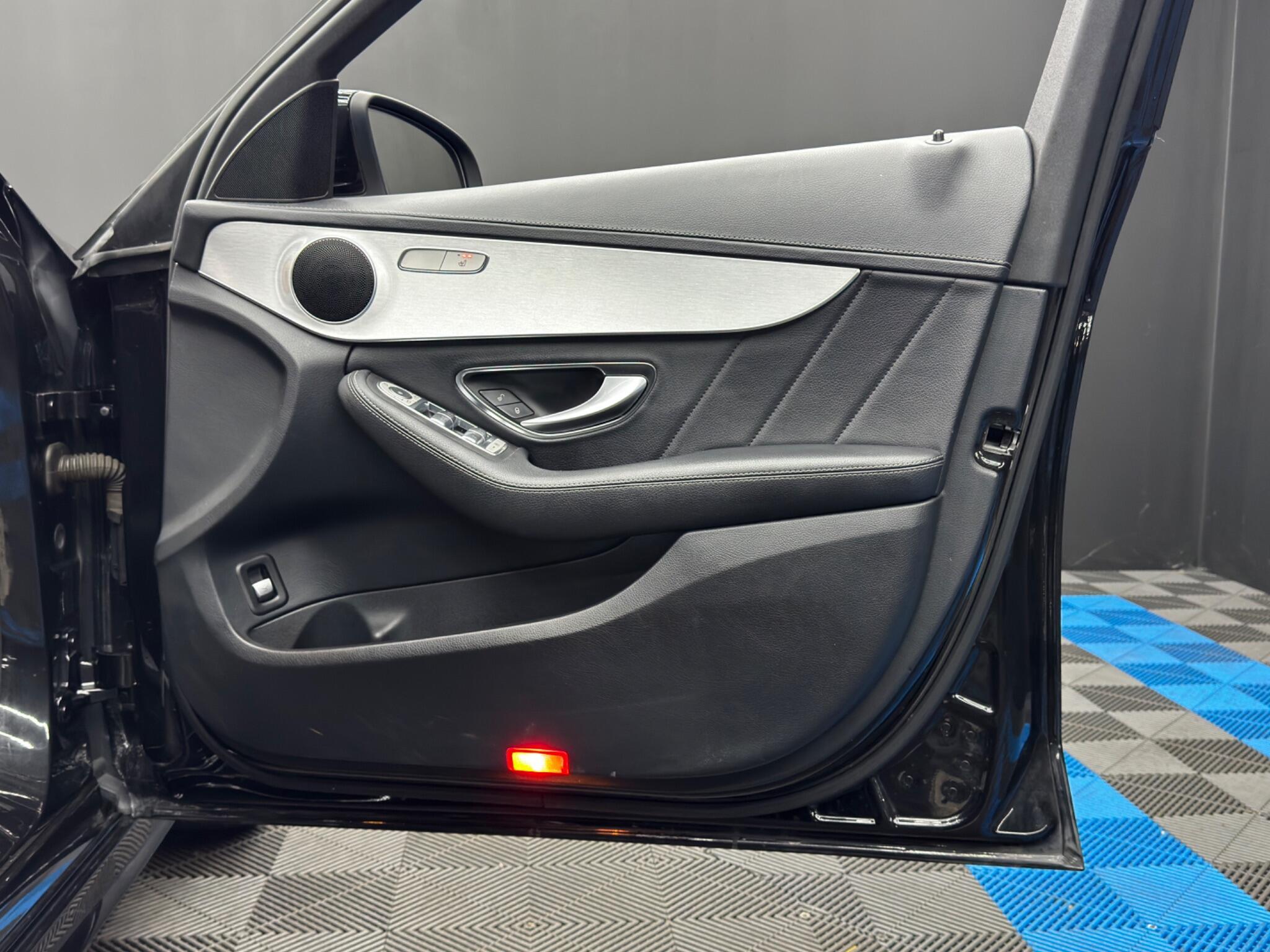 Mercedes C Class - Image 37