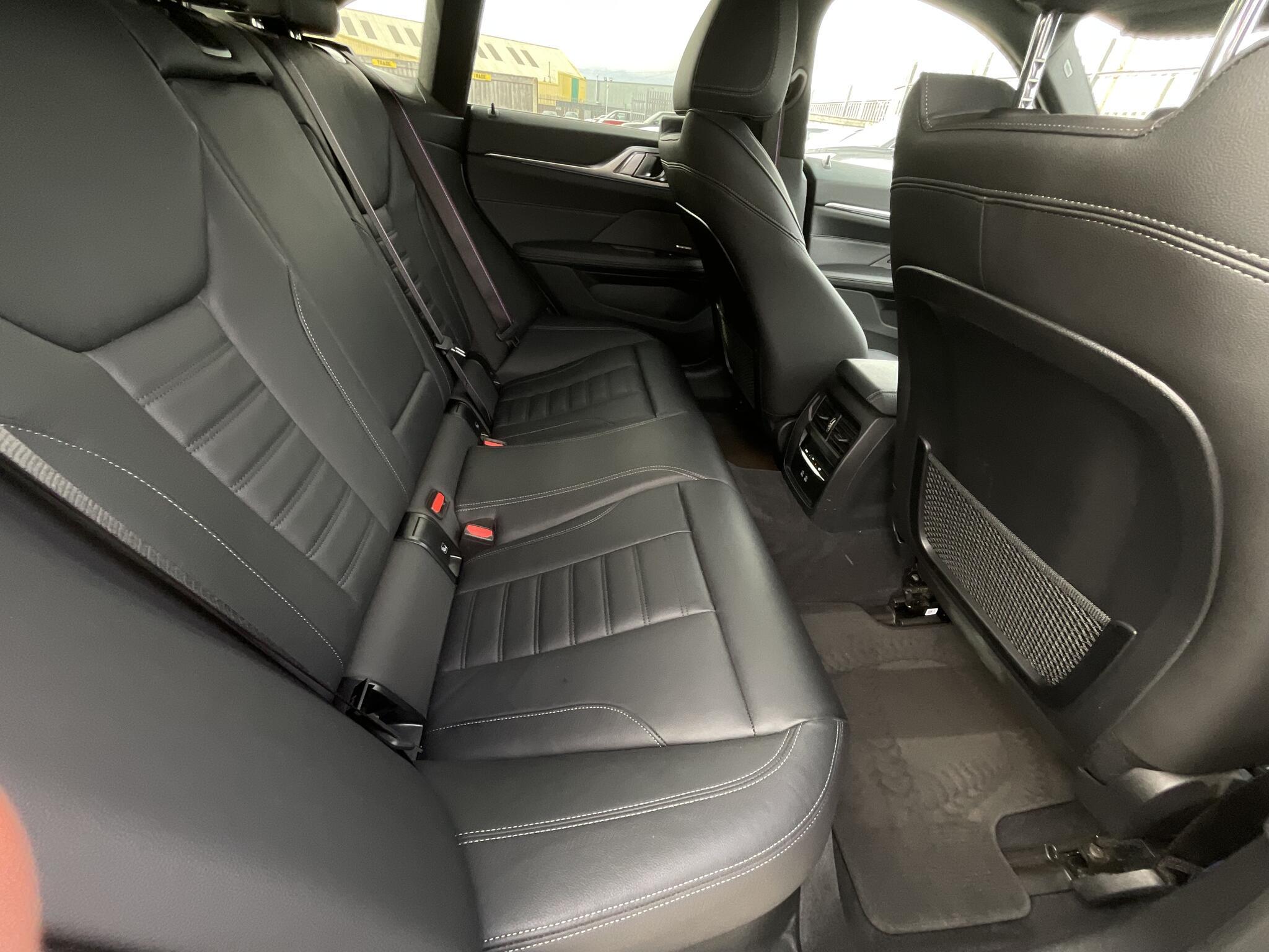 BMW I4 - Image 12