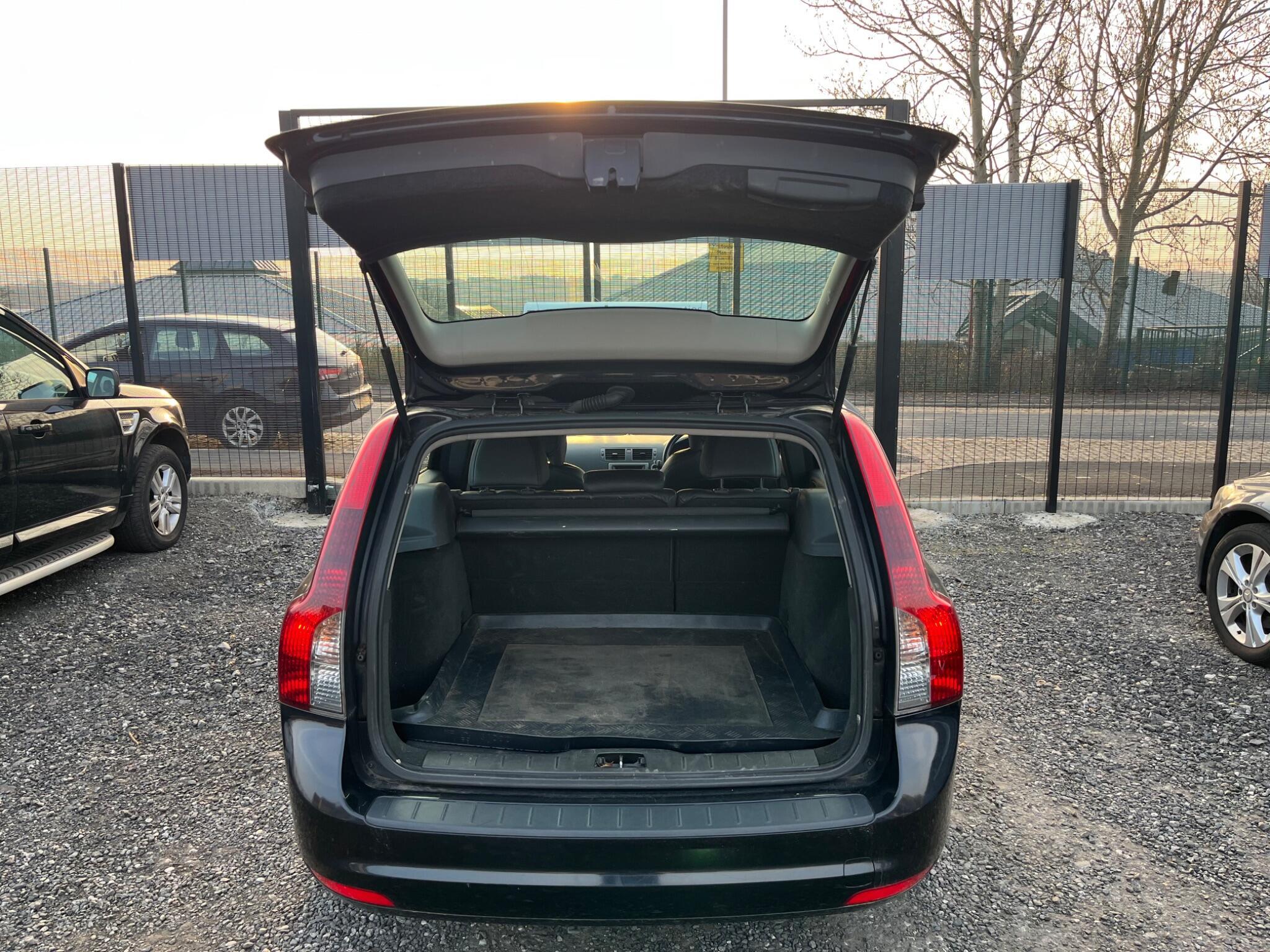 Volvo V50 - Image 17