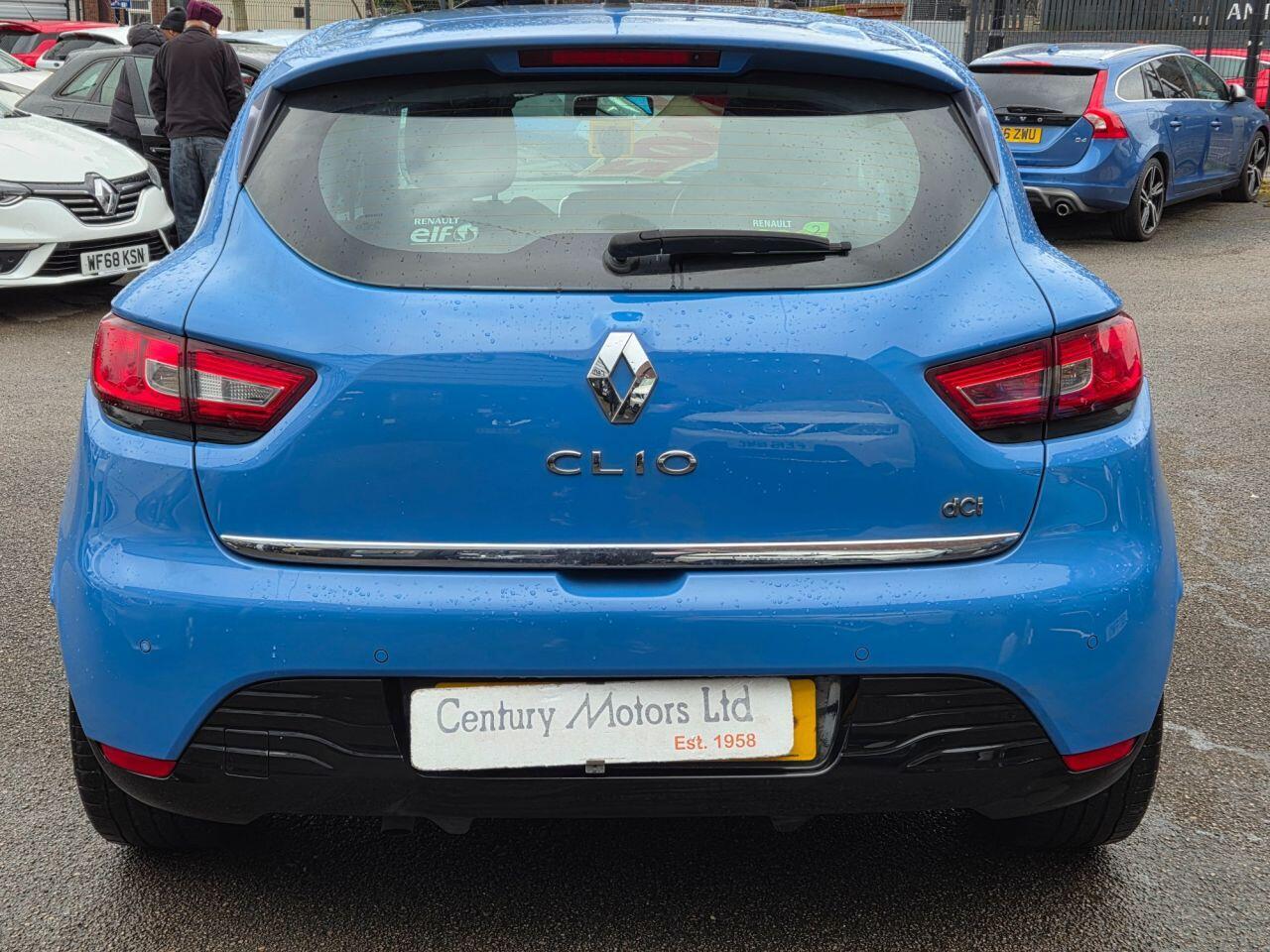 Renault Clio - Image 9