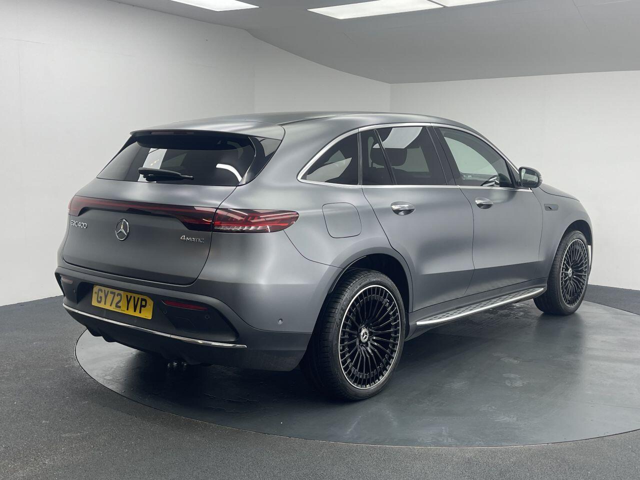 Mercedes Eqc - Image 25