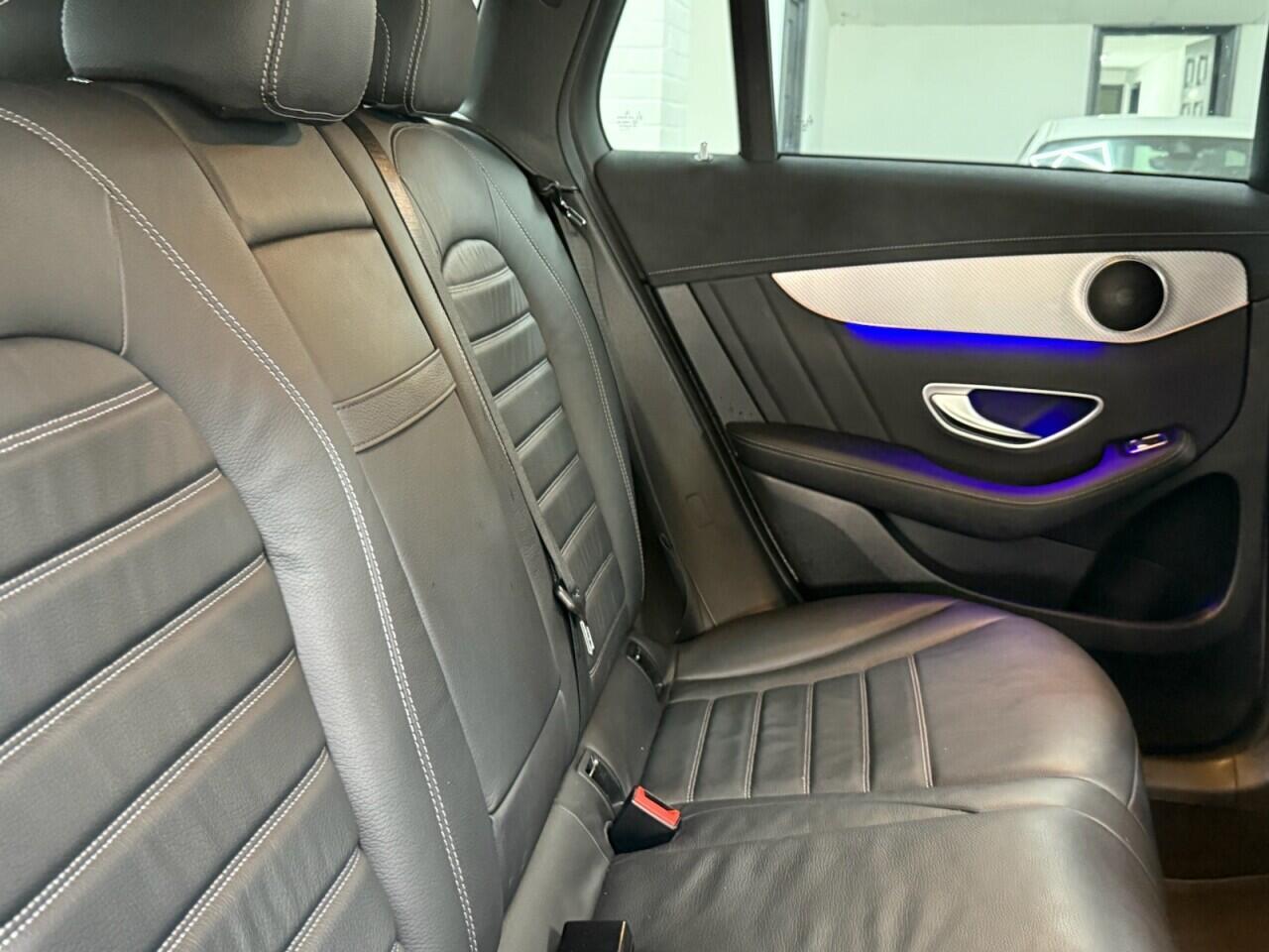 Mercedes Eqc - Image 31