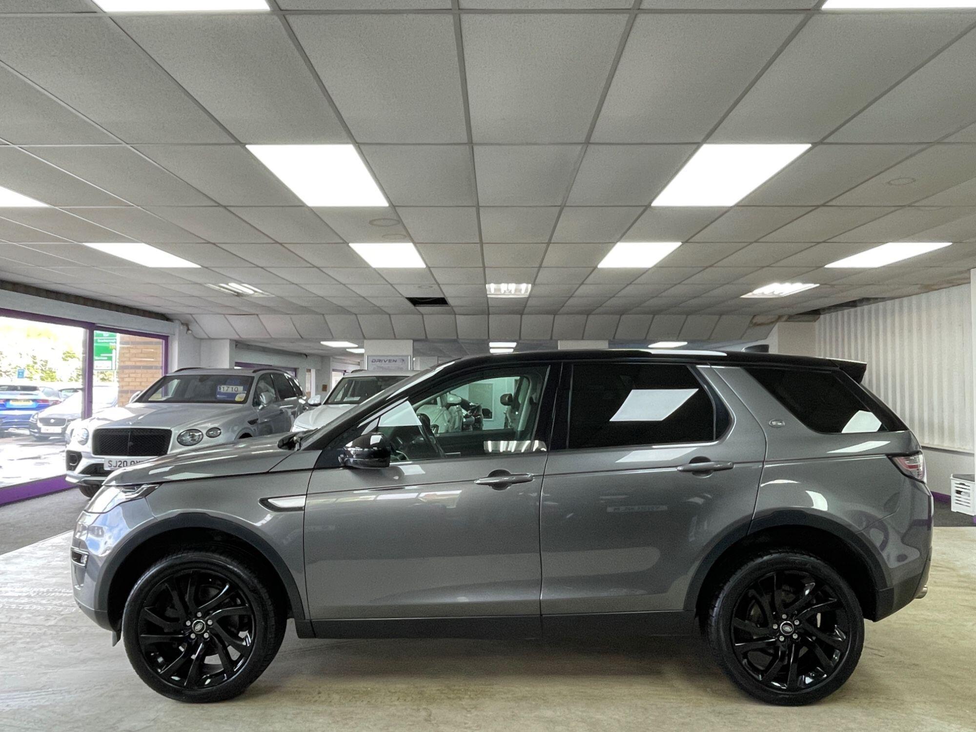 Land Rover DISCOVERY SPORT - Image 12