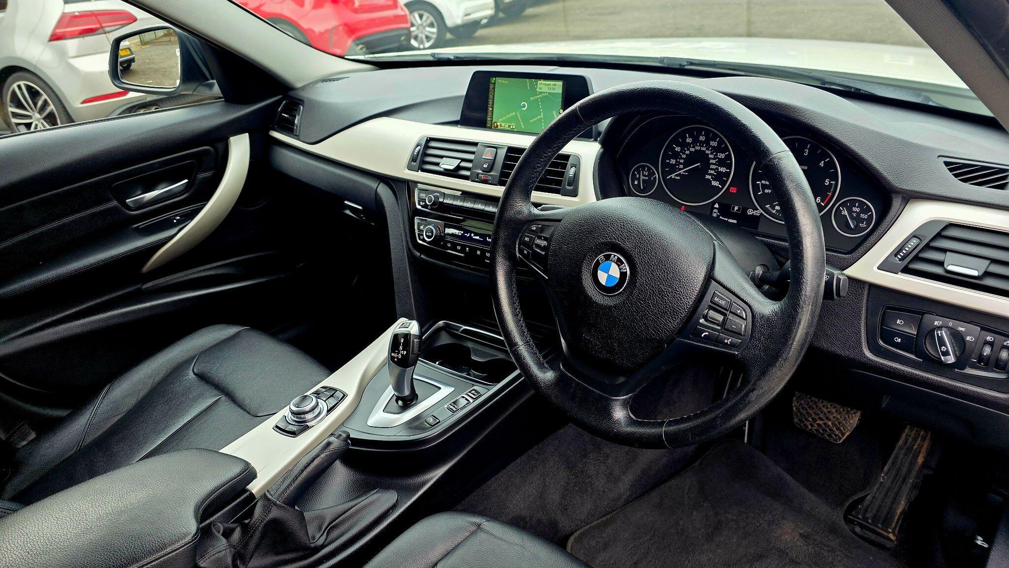BMW 3 Series - Image 12