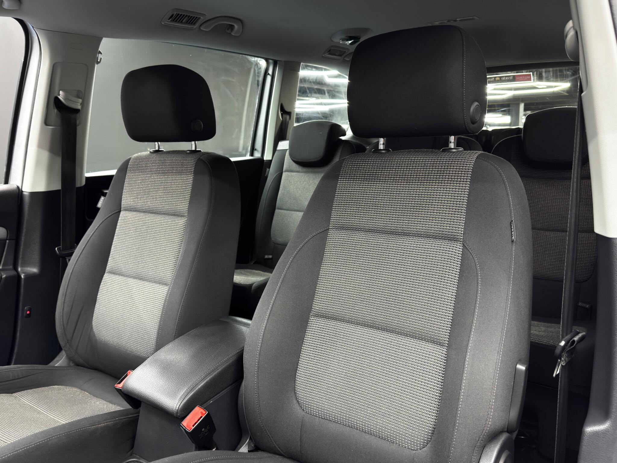 Volkswagen Sharan - Image 14