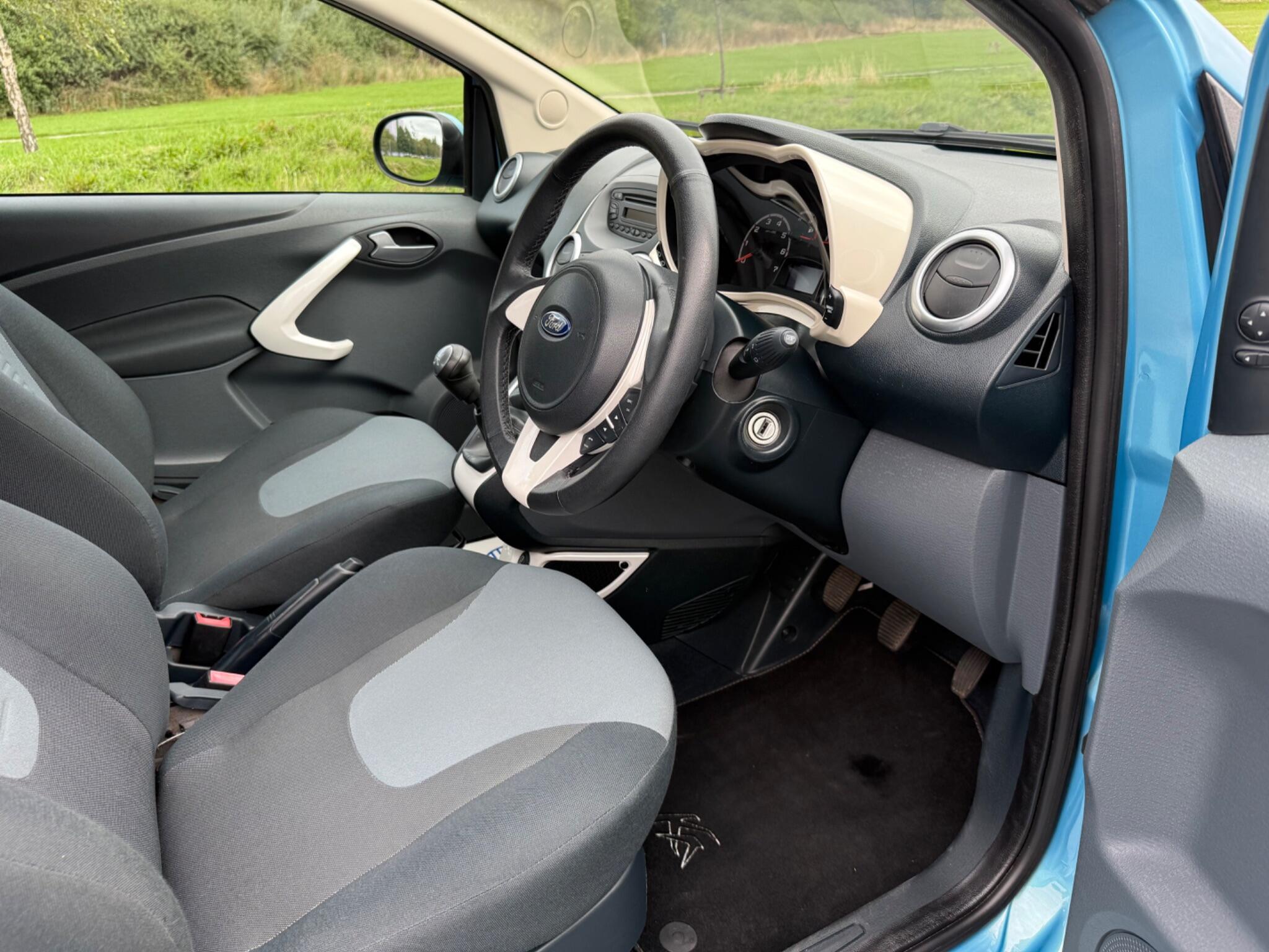 Ford KA - Image 16