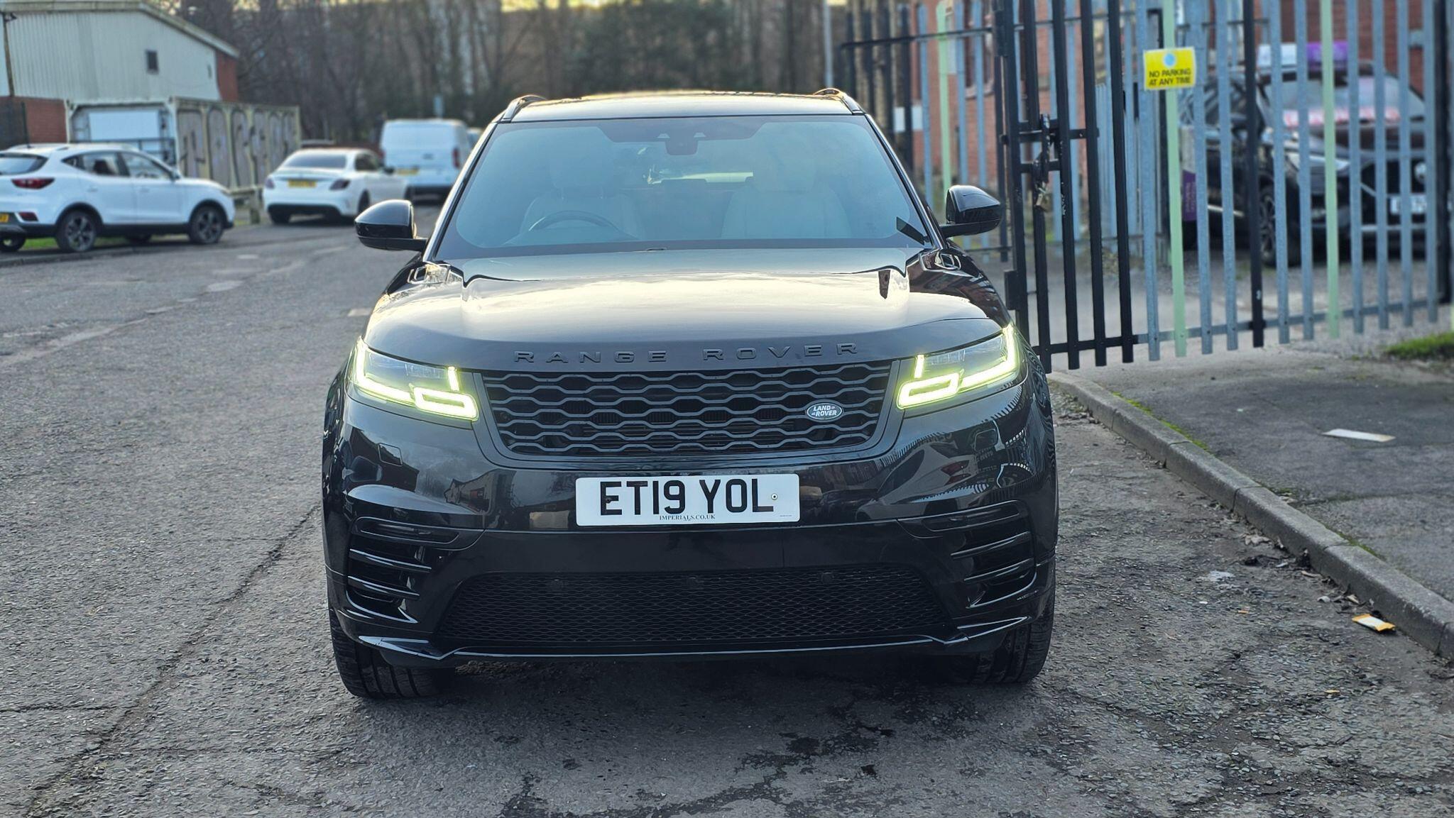Land Rover Range Rover Velar - Image 11