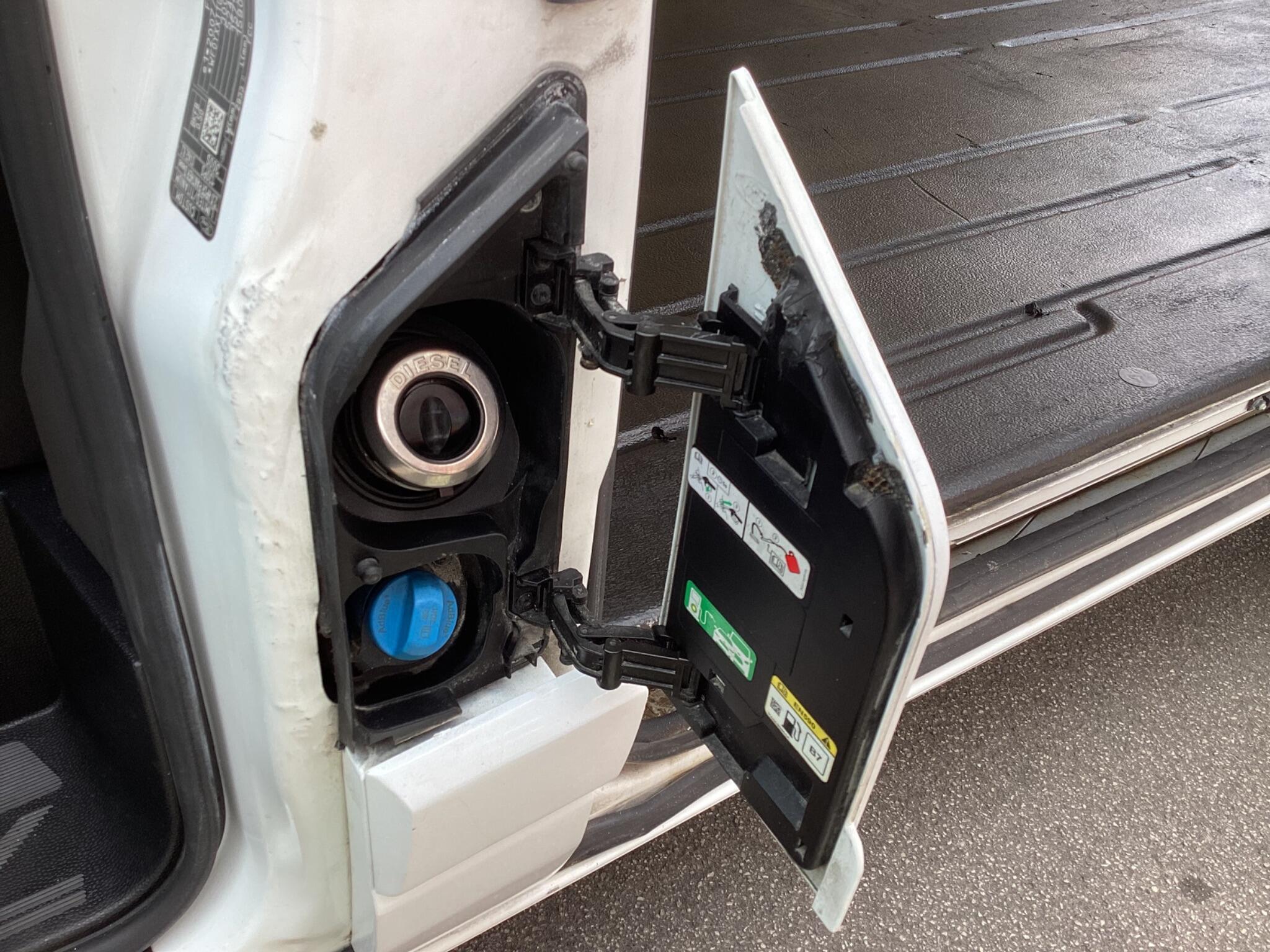 Ford Transit Custom - Image 15