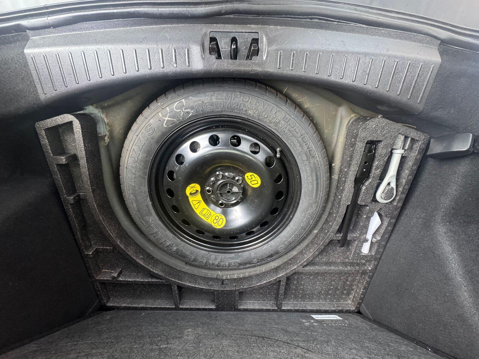Ford Kuga - Image 8