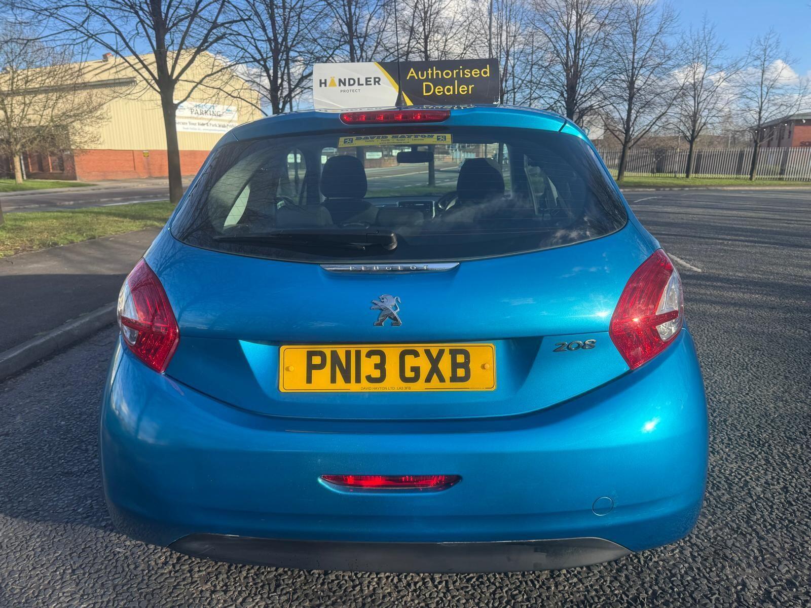 Peugeot 208 - Image 10