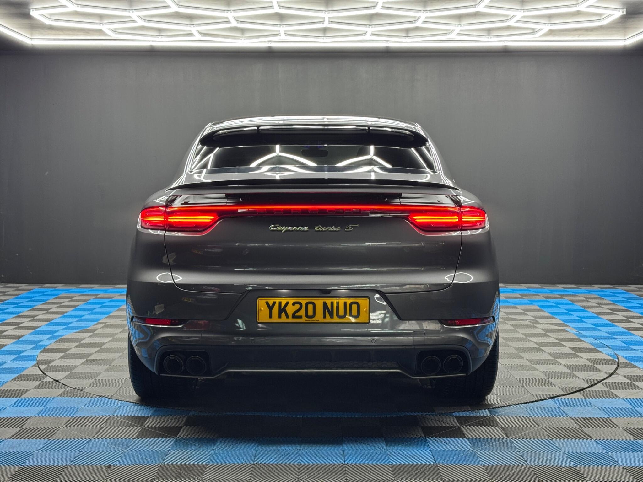 Porsche Cayenne - Image 6