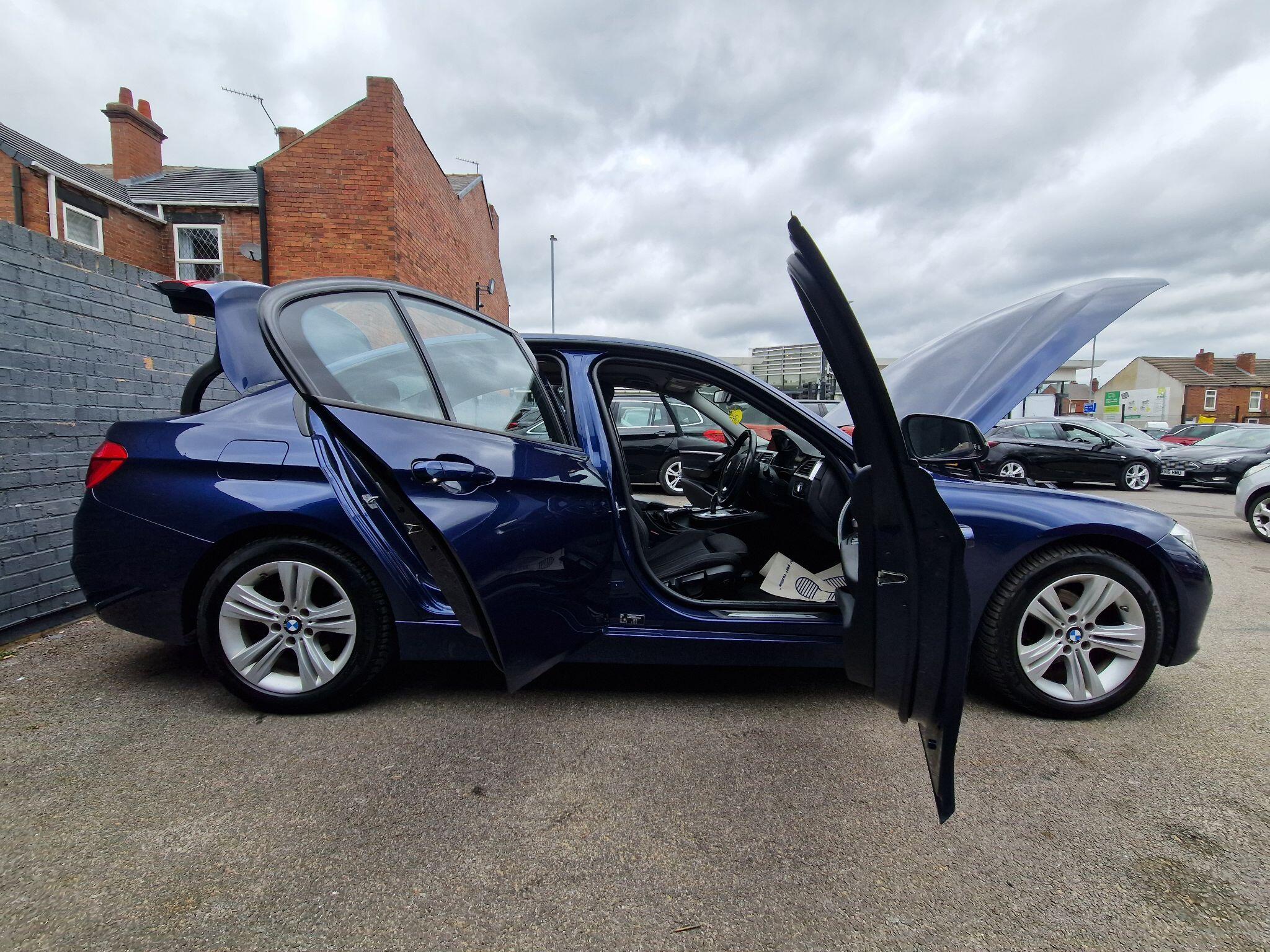 BMW 3 Series - Image 21