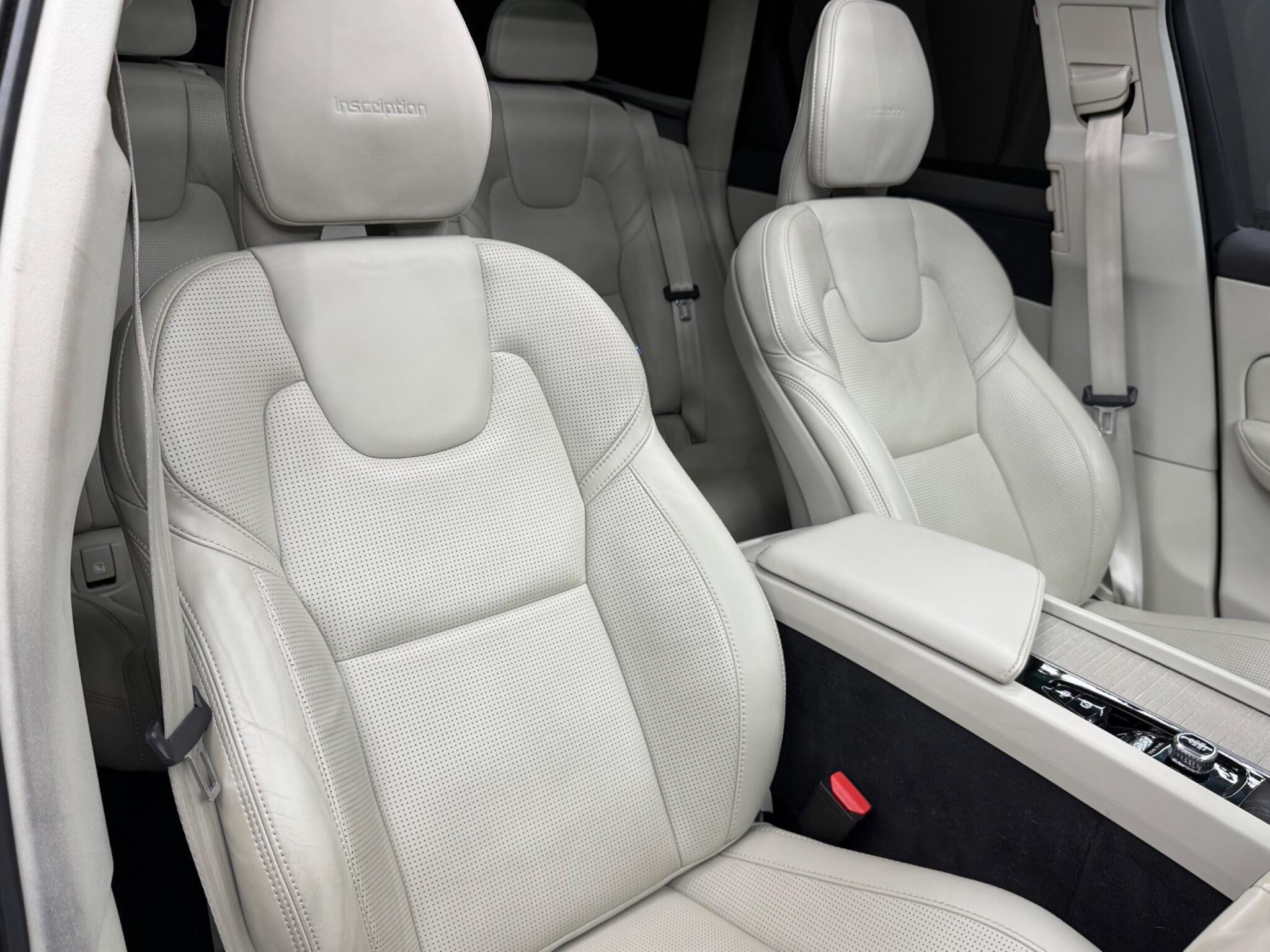 Volvo XC60 - Image 12