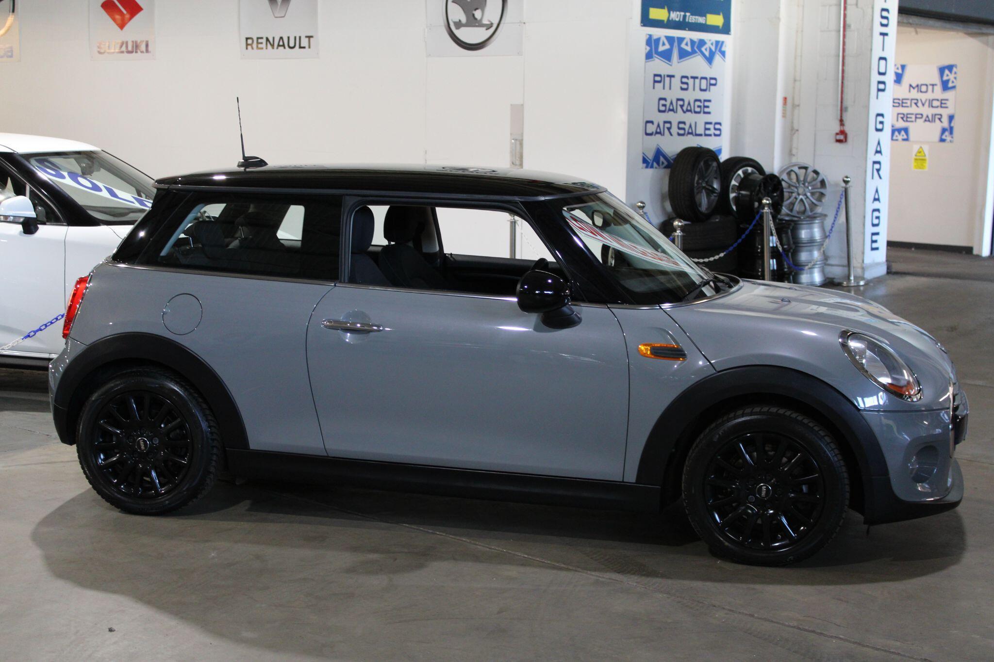MINI Hatch - Image 17