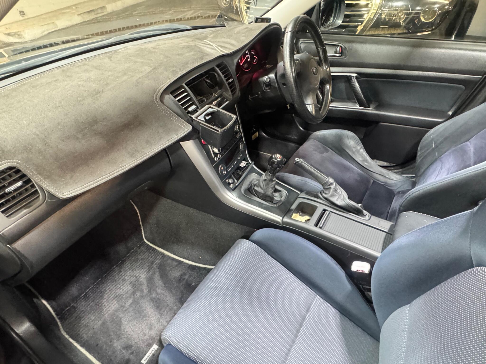 Subaru Legacy - Image 11