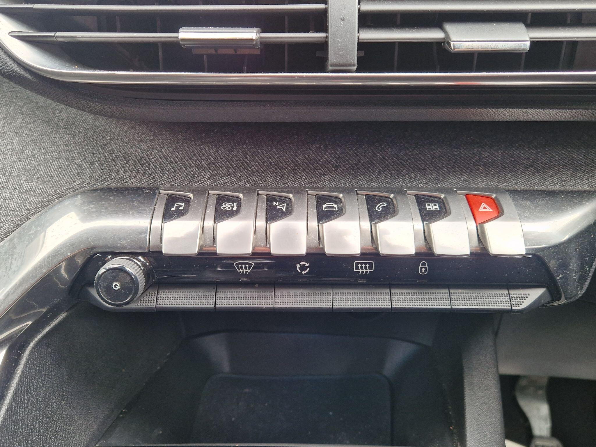 Peugeot 3008 - Image 50