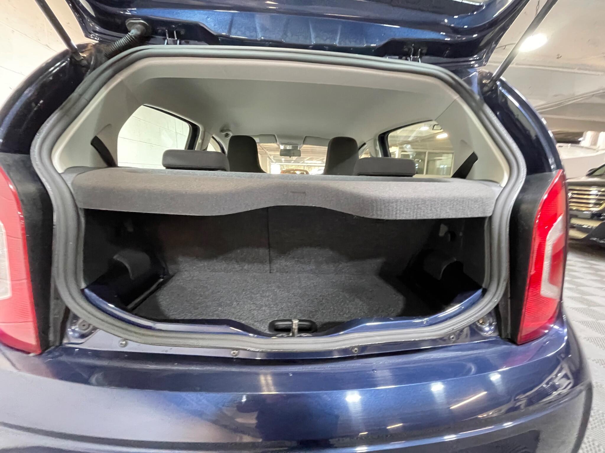 Volkswagen up! - Image 13