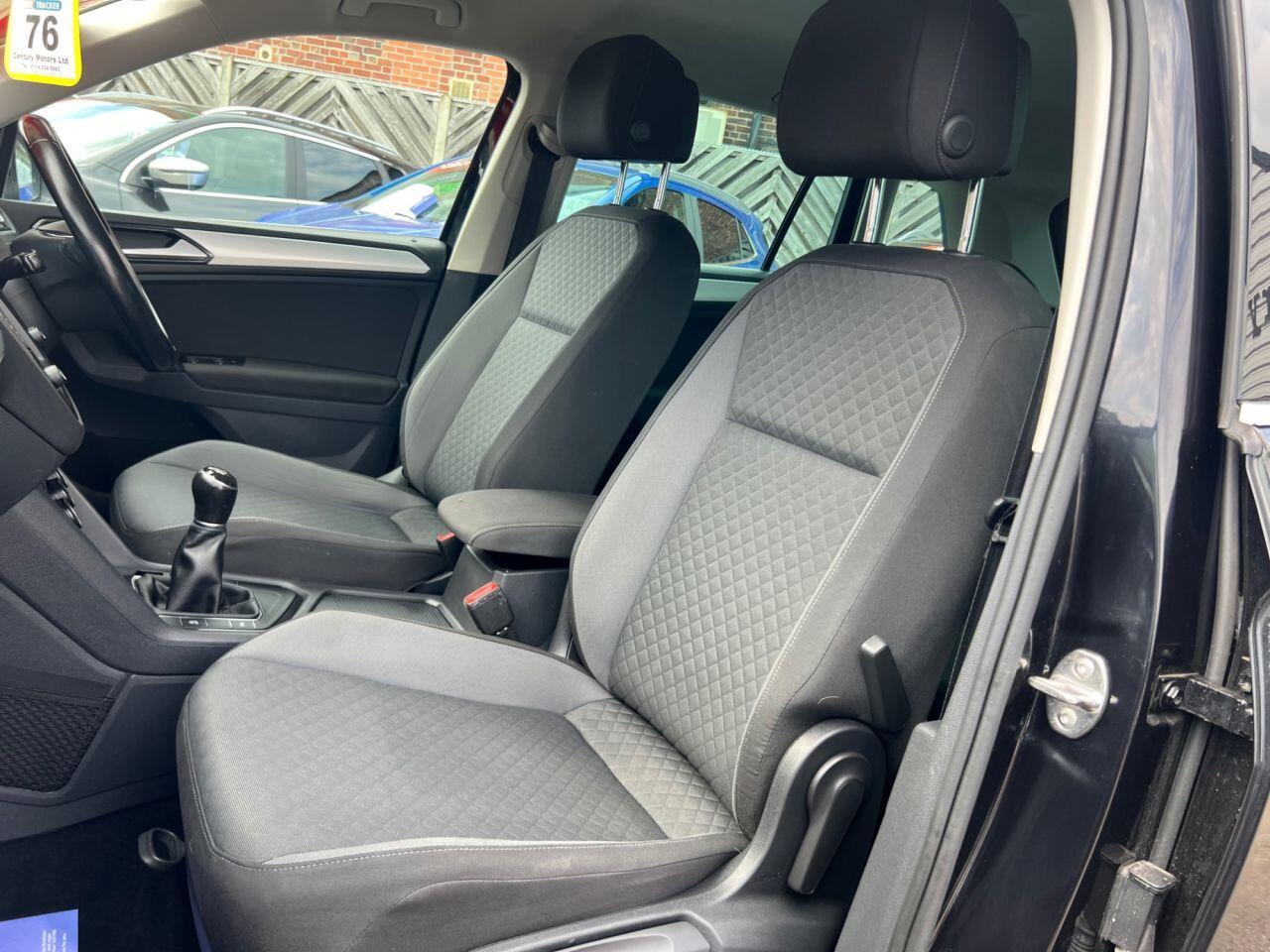 Volkswagen Tiguan - Image 17