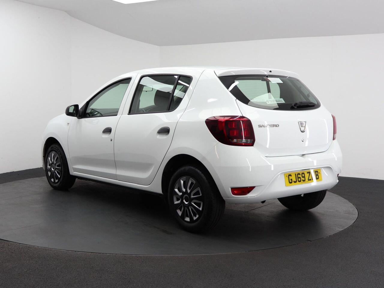 Dacia Sandero - Image 9