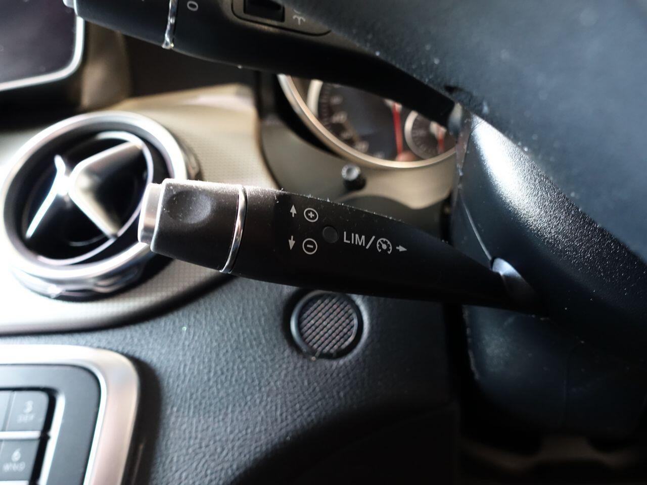 Mercedes-benz GLA - Image 20