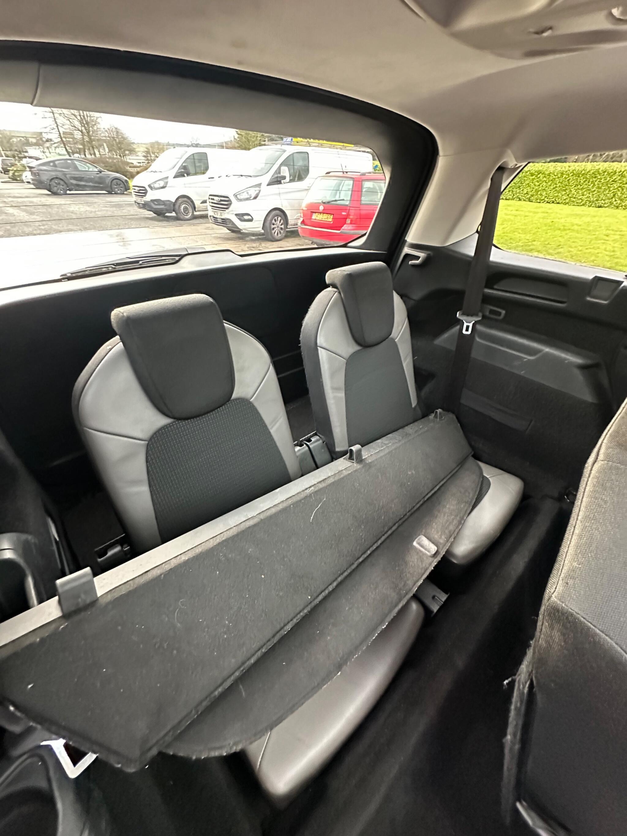 Citroen Grand C4 Picasso - Image 34