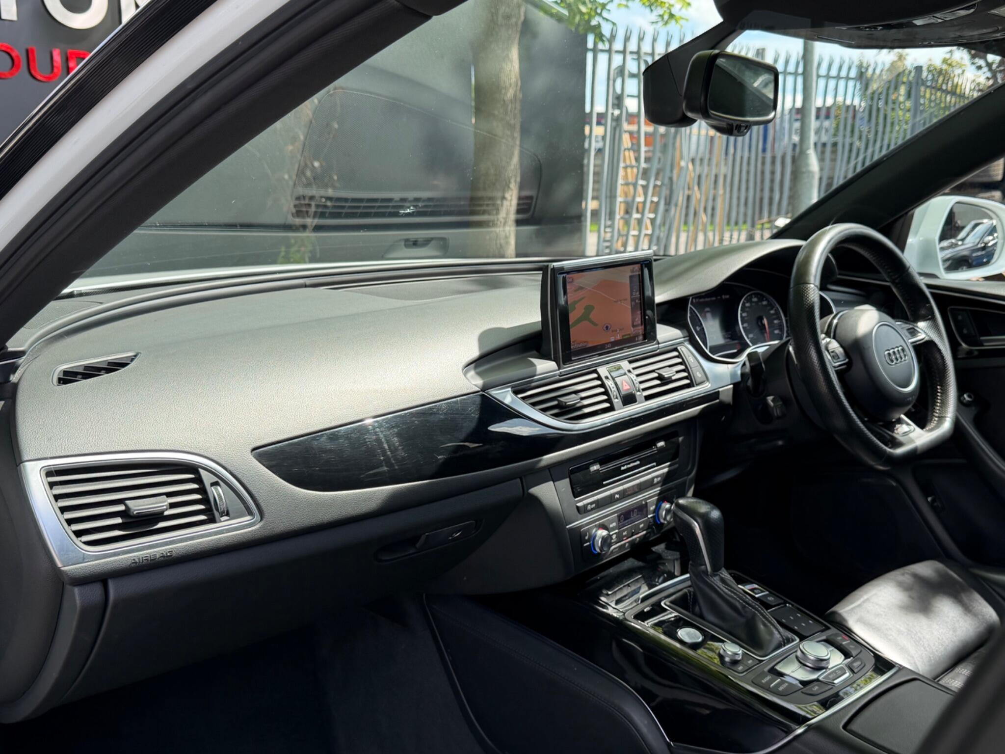 Audi A6 Avant - Image 12
