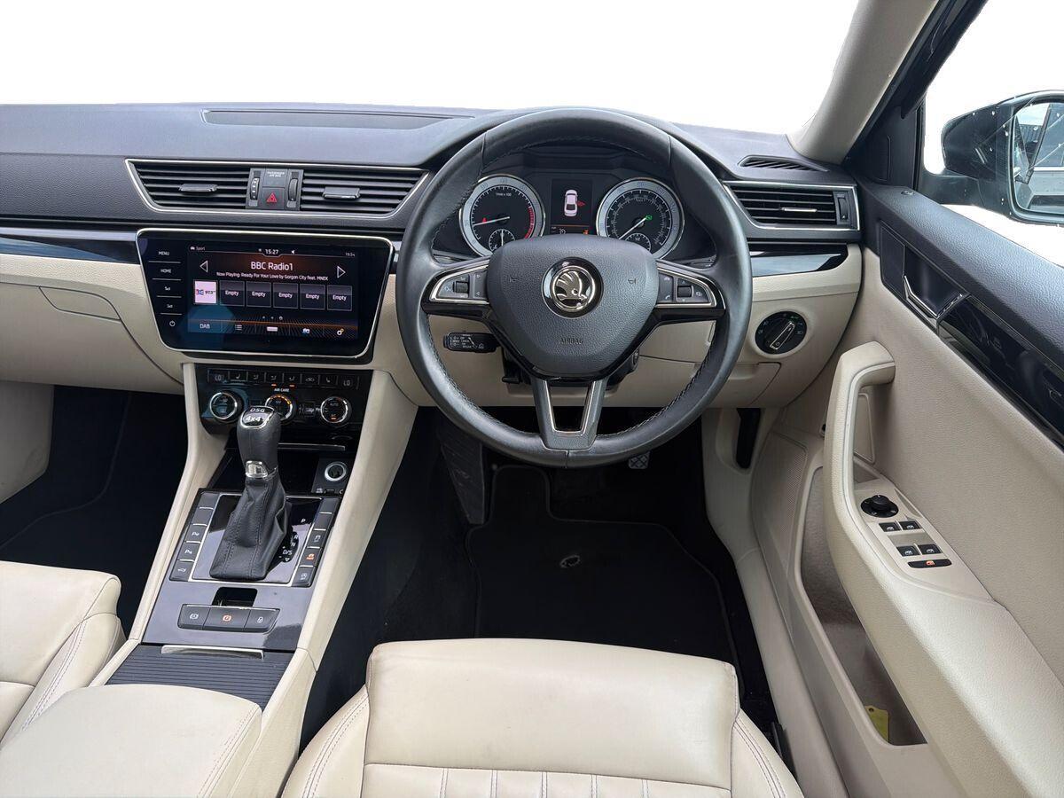 Skoda Superb - Image 16