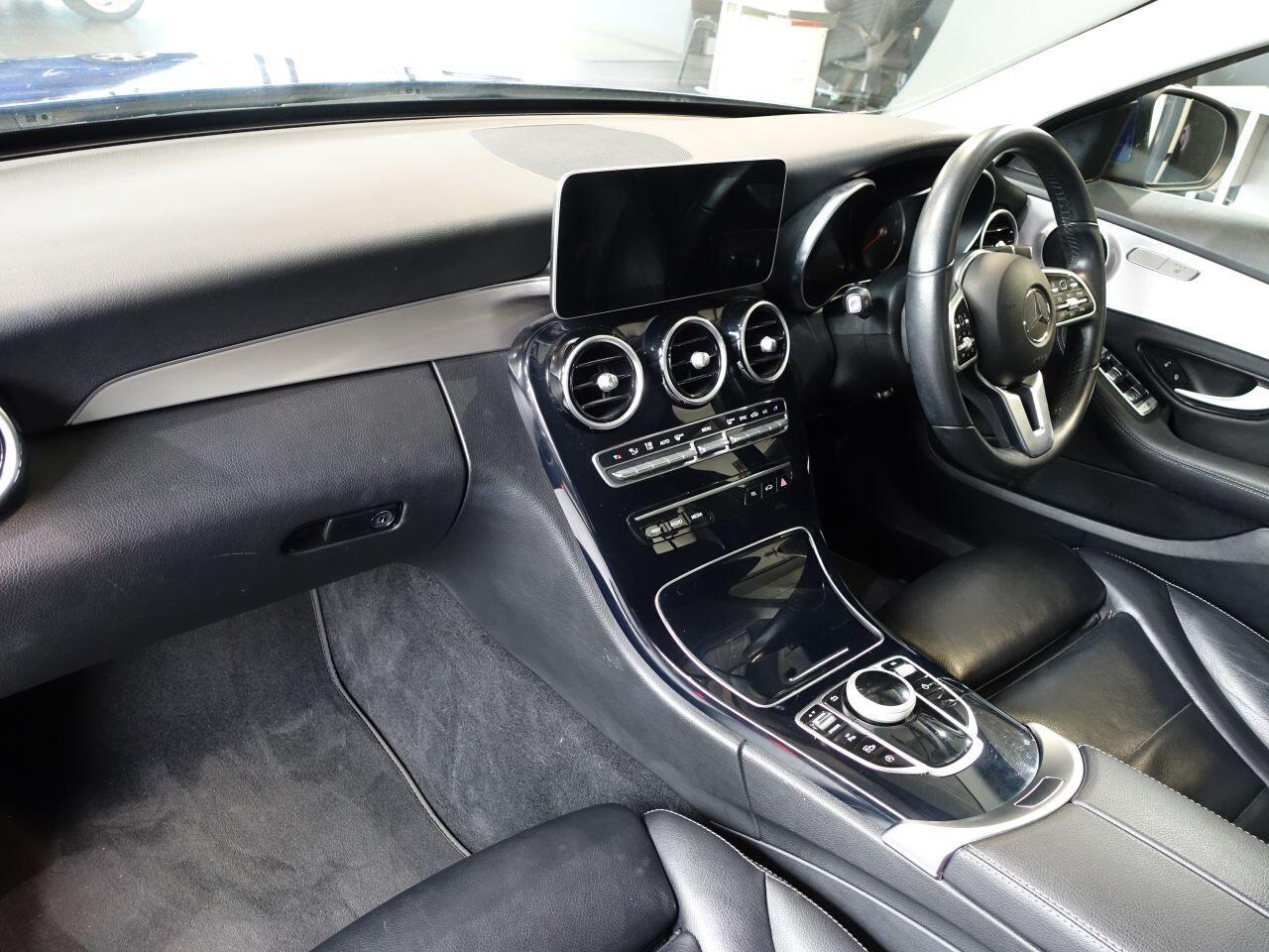 Mercedes-benz C-CLASS - Image 11