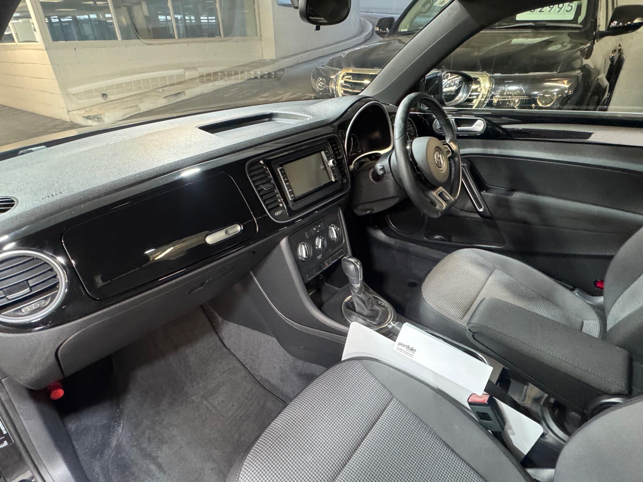 Volkswagen Beetle - Image 11