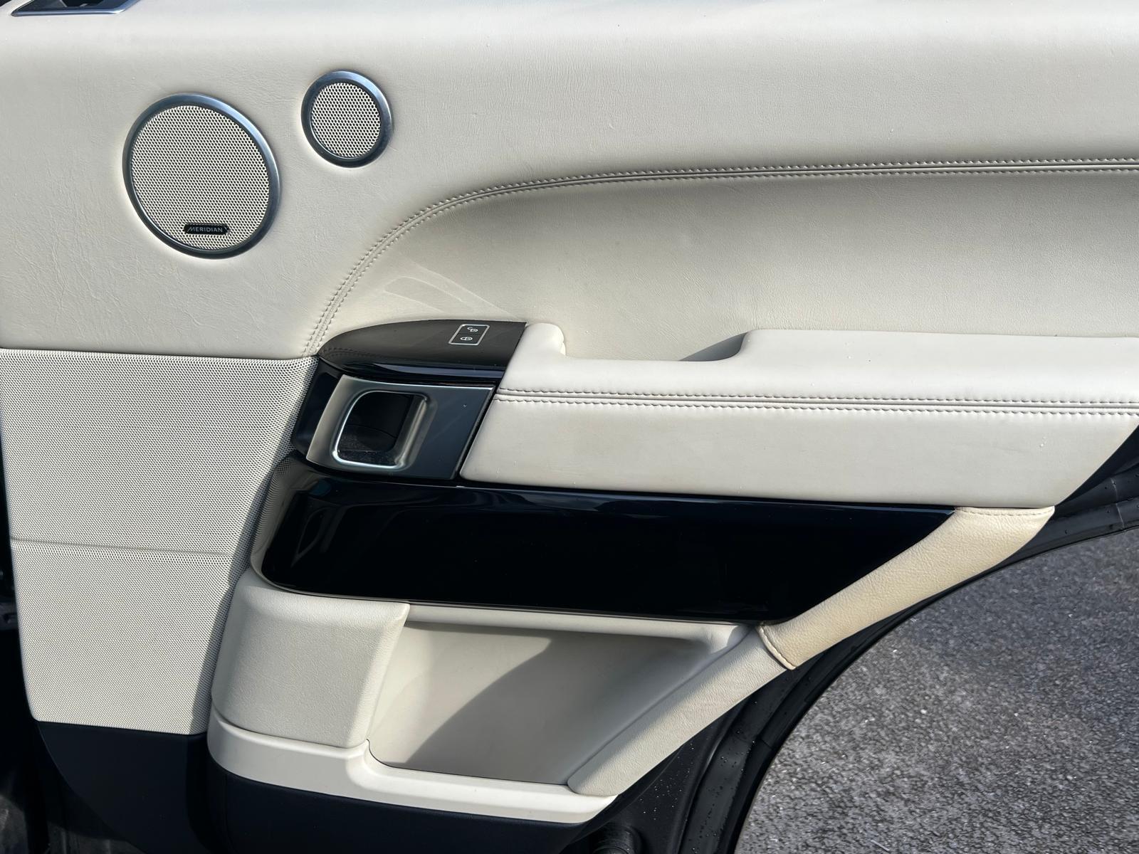 Land Rover Range Rover - Image 37