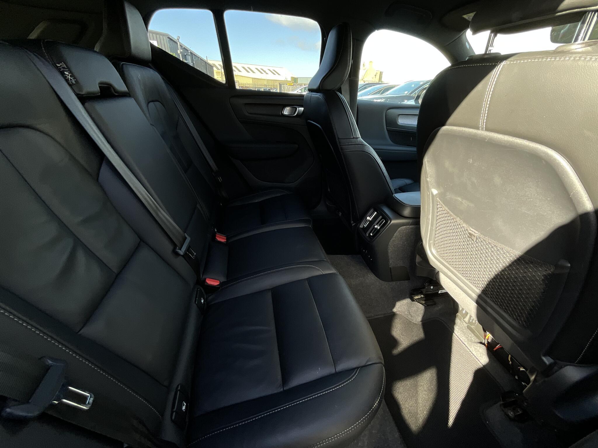 Volvo XC40 - Image 12