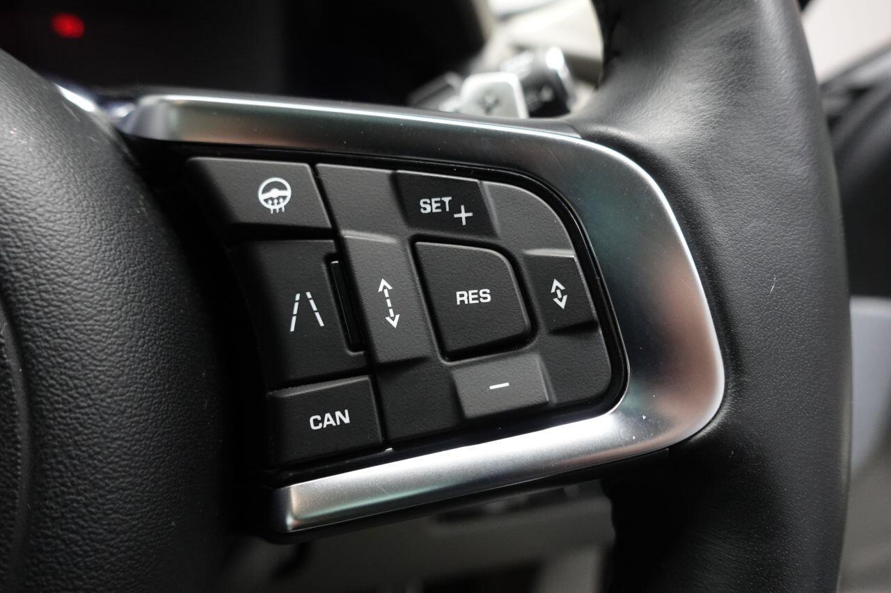 Jaguar F-Pace - Image 7