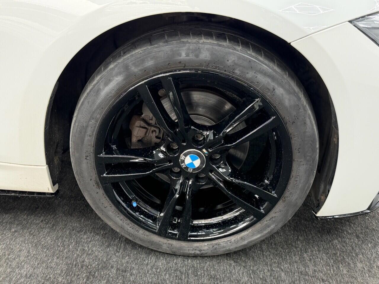 BMW 3 Series - Image 11