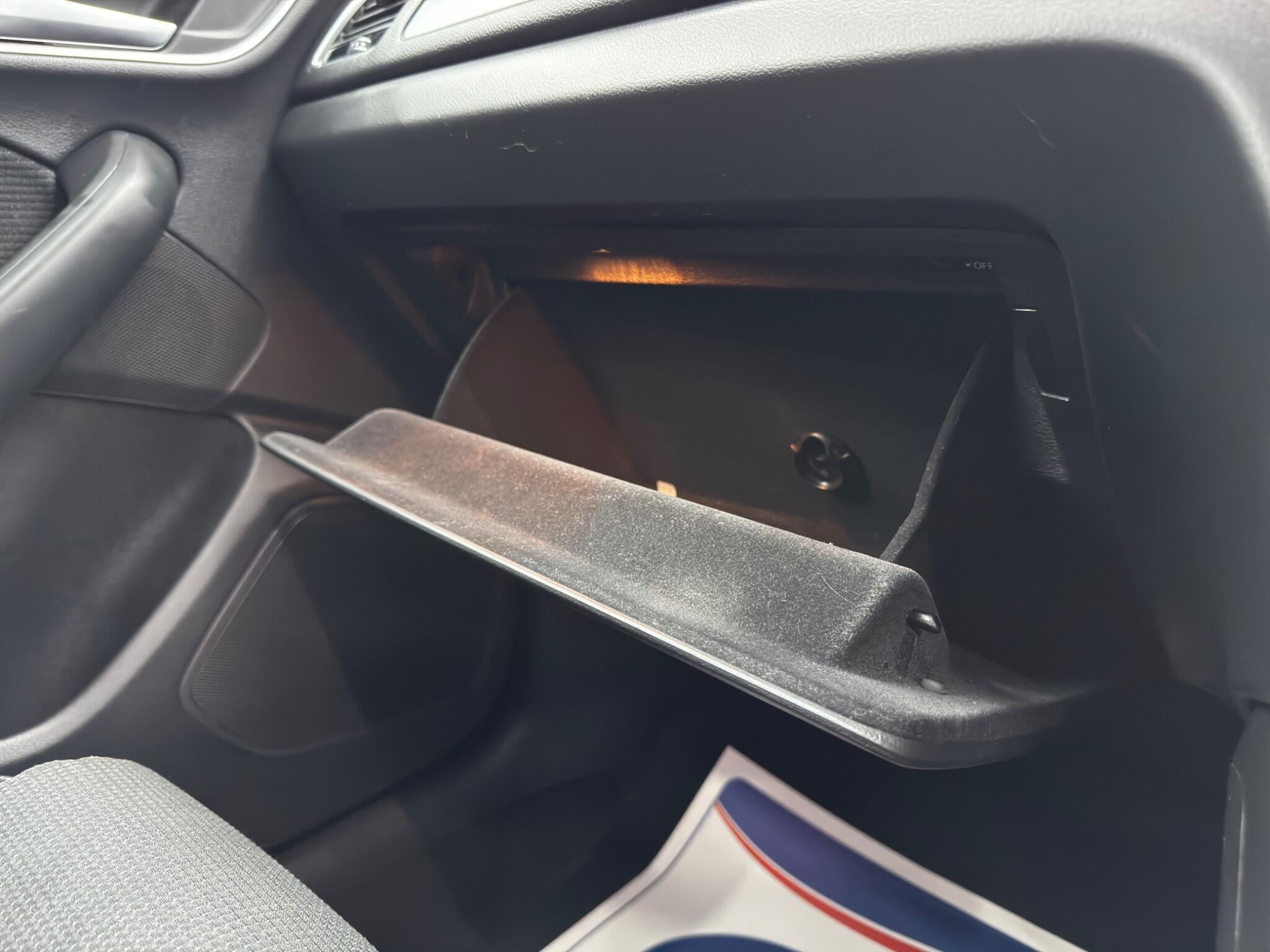 Audi Q3 - Image 36