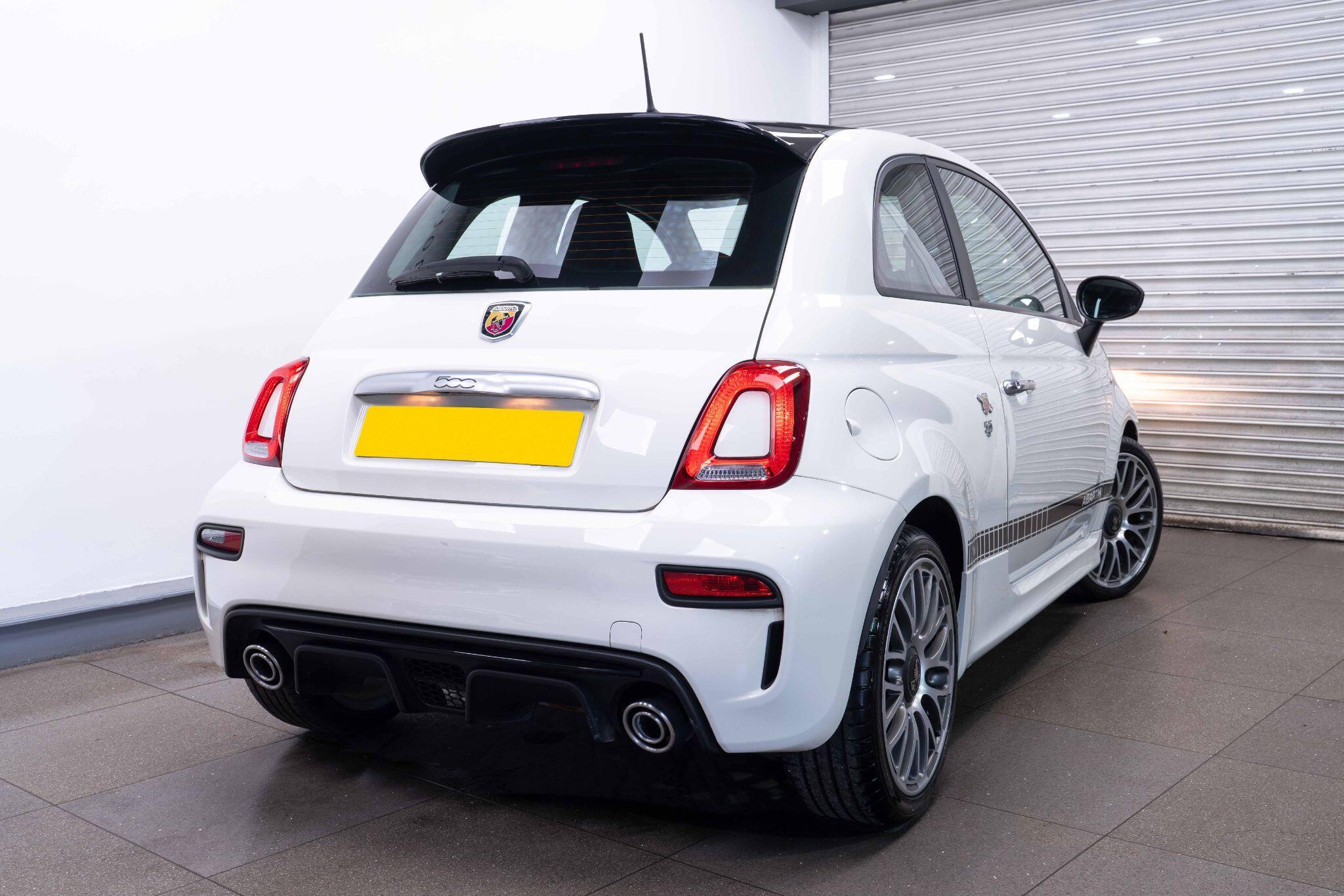 Abarth 595 - Image 2