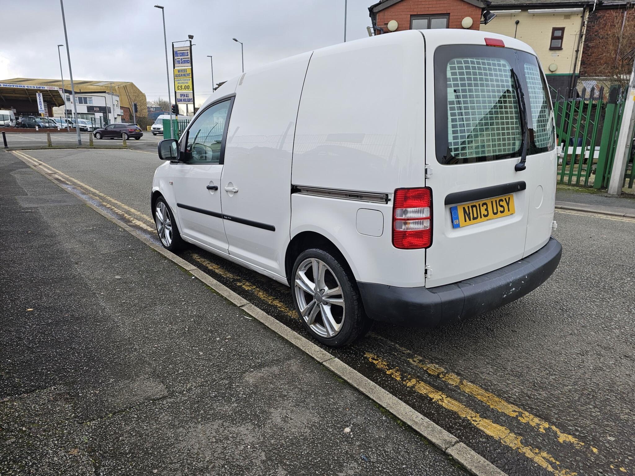 Volkswagen Caddy - Image 3