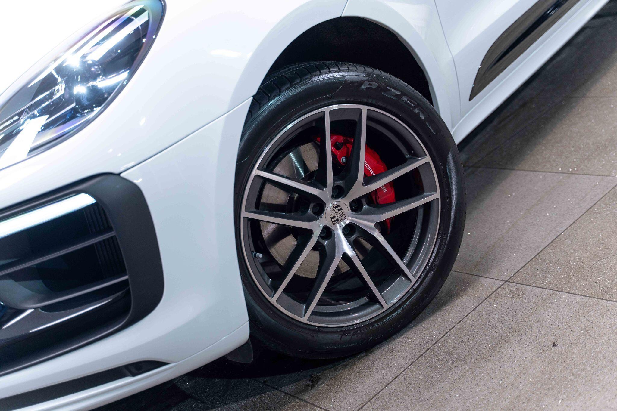 Porsche Macan - Image 5