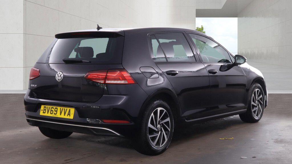 Volkswagen Golf - Image 5