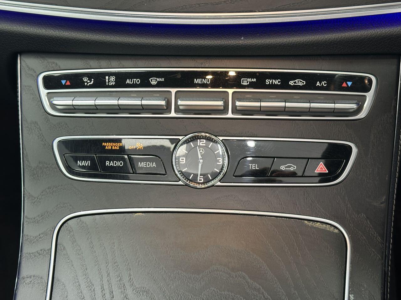 Mercedes-benz E-CLASS - Image 17