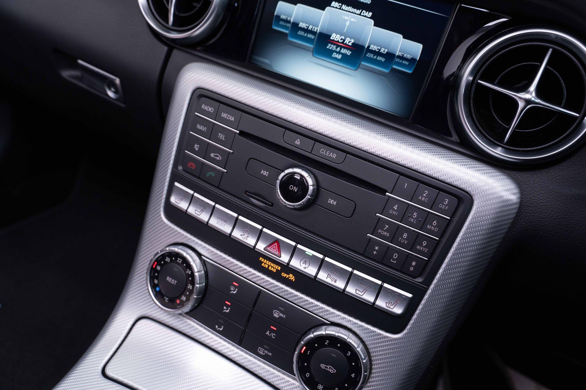 Mercedes SLC - Image 26