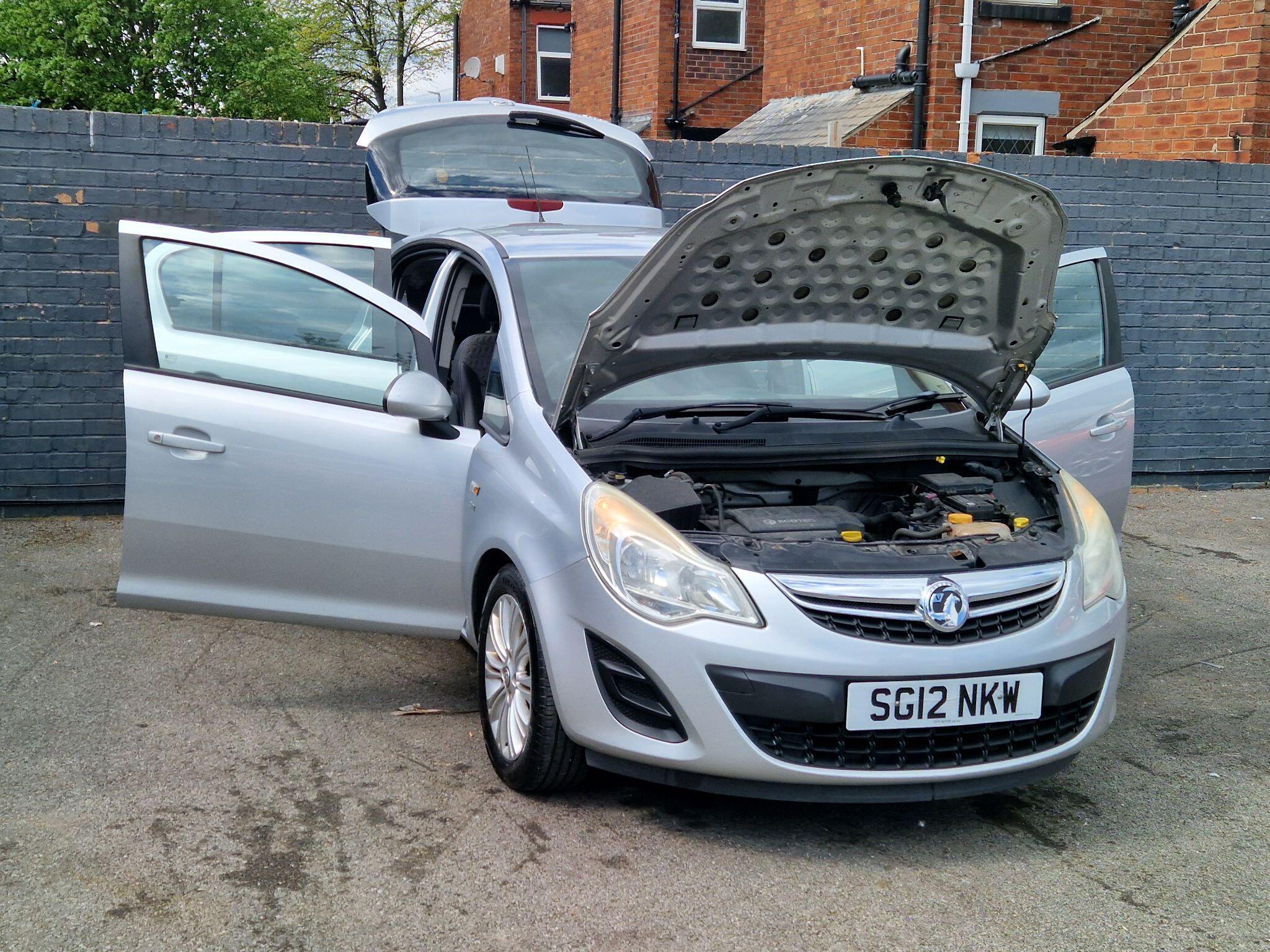 Vauxhall Corsa - Image 11