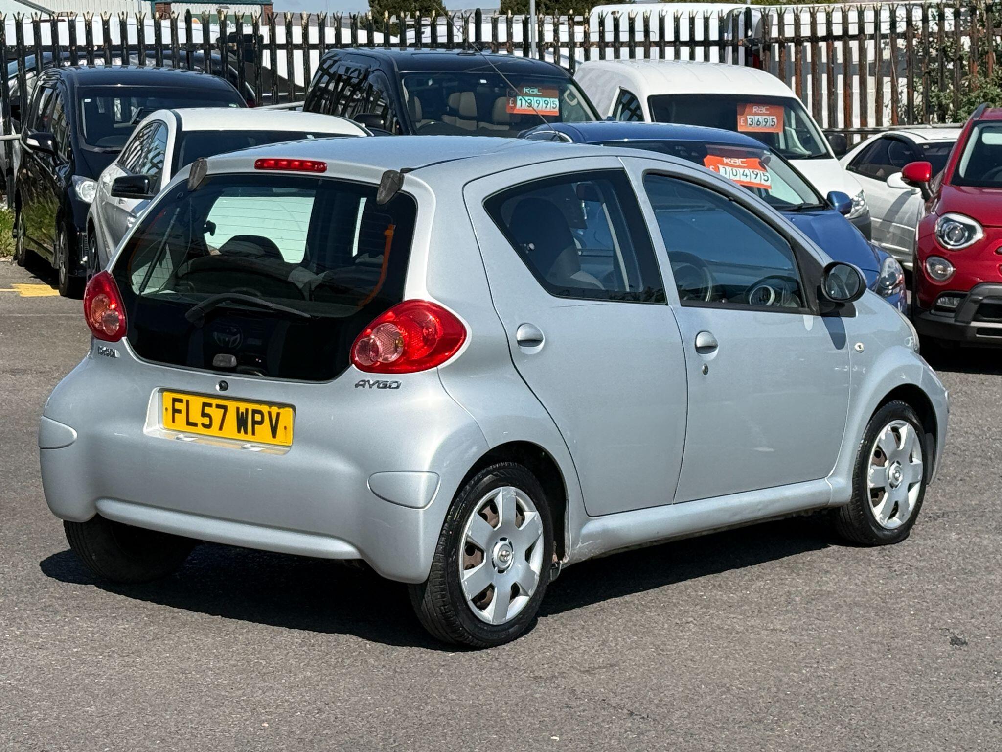 Toyota Aygo - Image 9