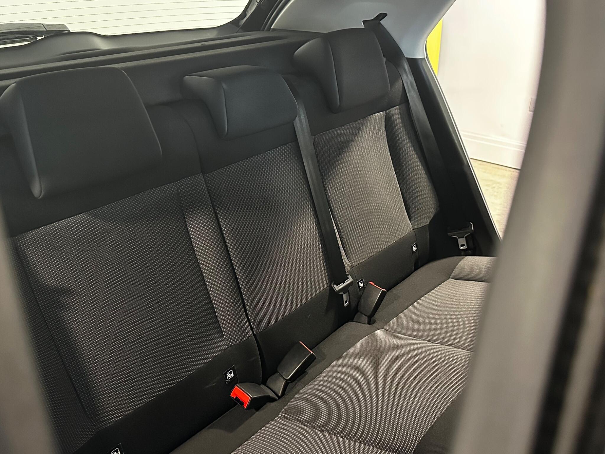 Citroen C4 Cactus - Image 19
