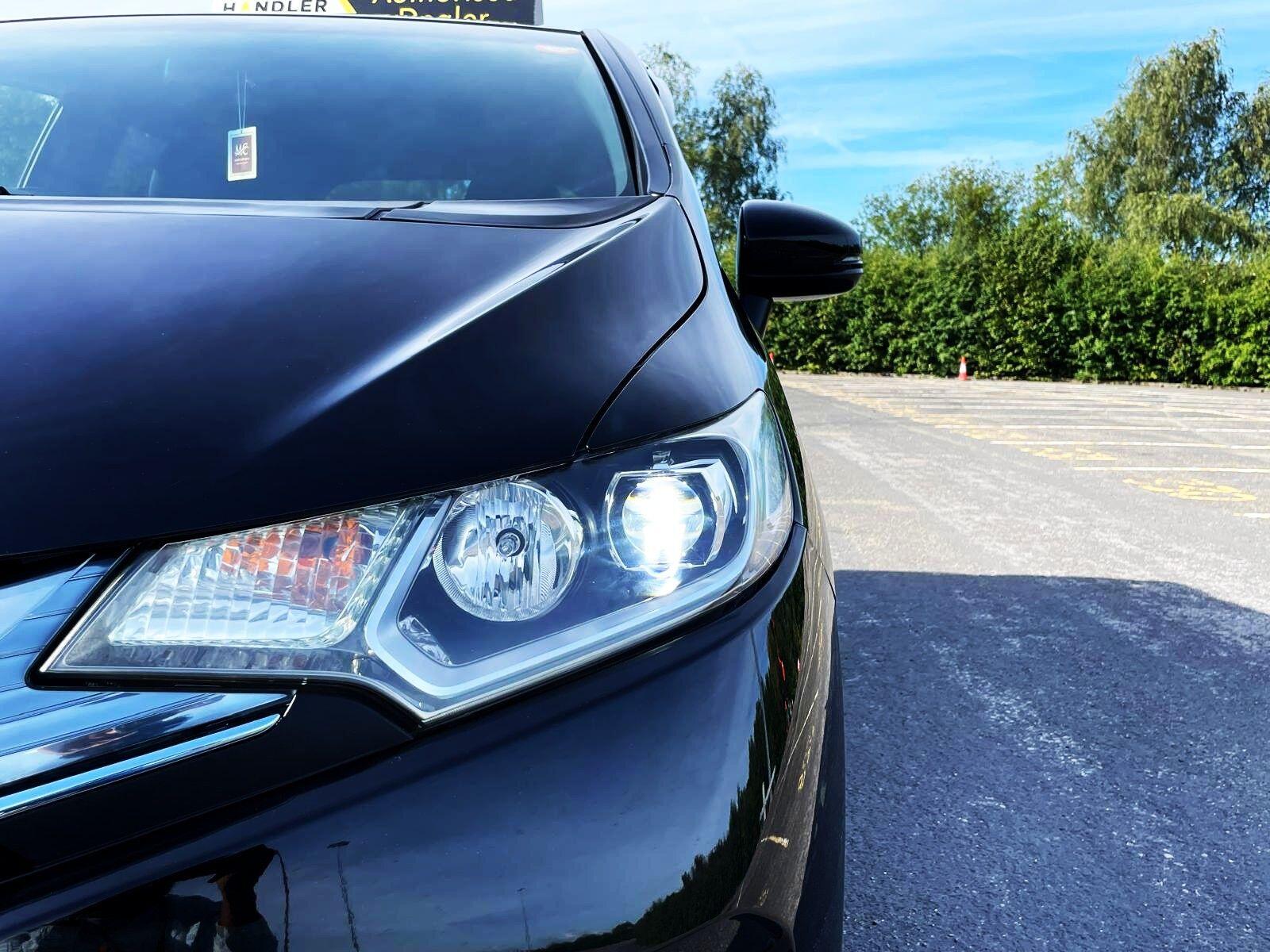 Honda FIT - Image 14