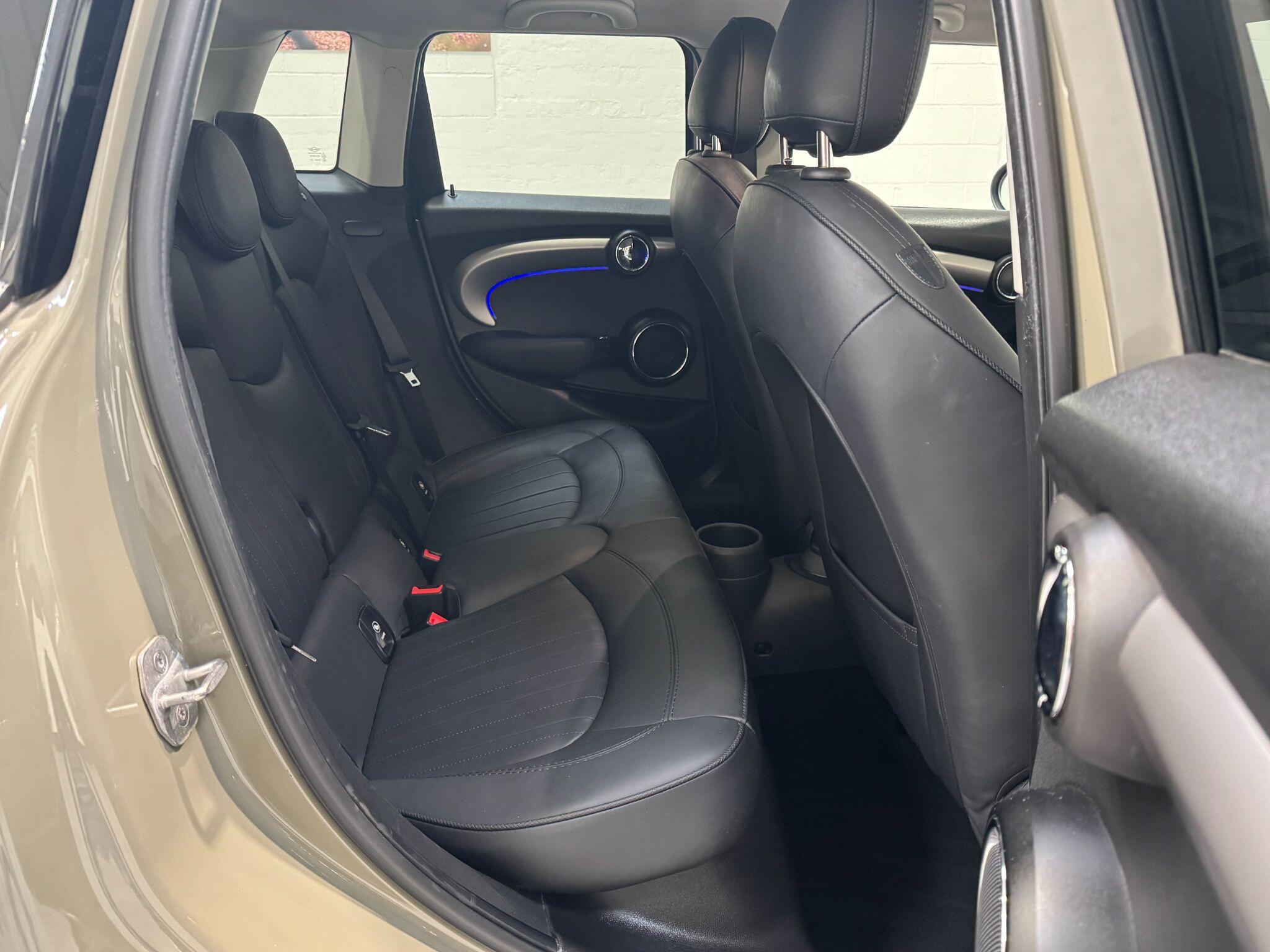 MINI Hatch - Image 21