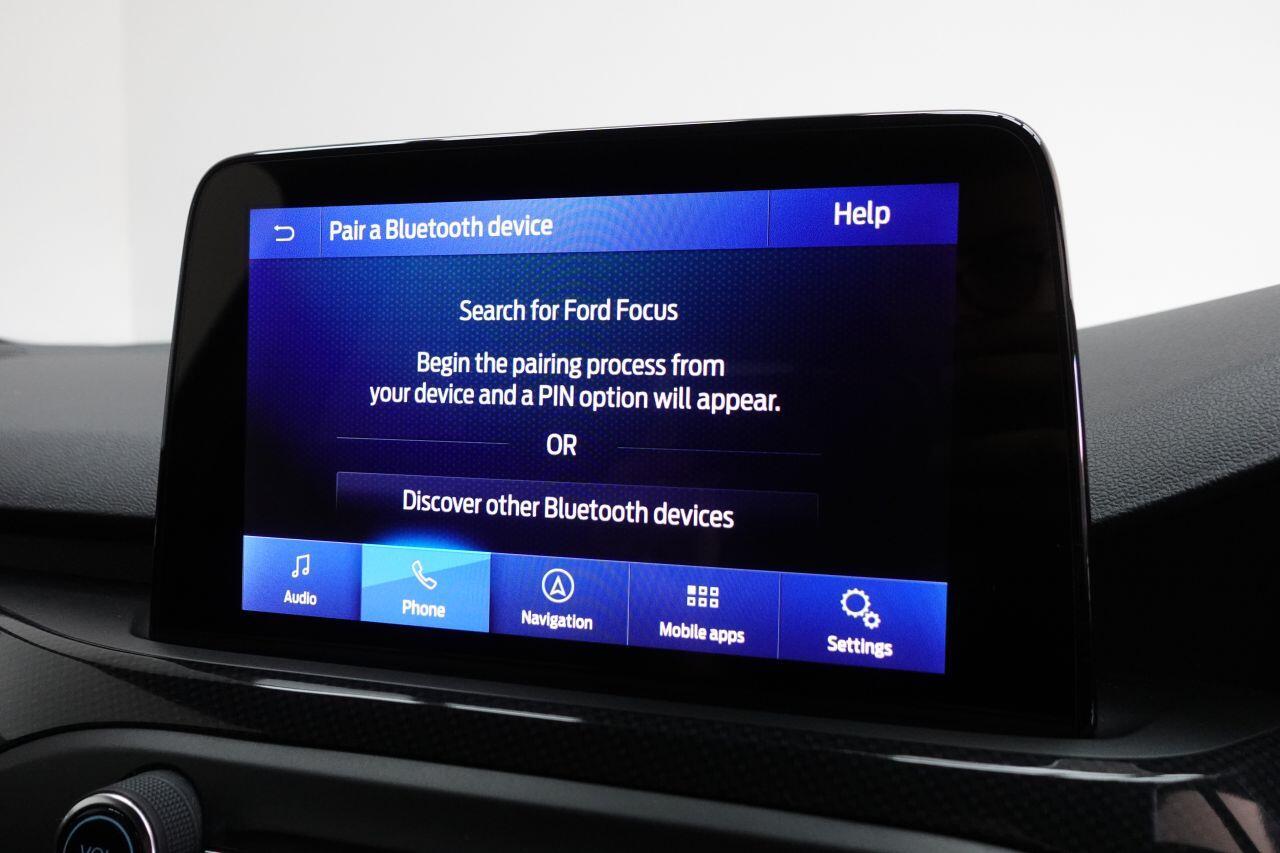 Ford Focus - Image 19